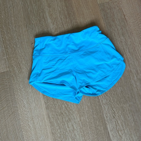 Lululemon high rise 2.5 speed up shorts - Picture 1 of 3